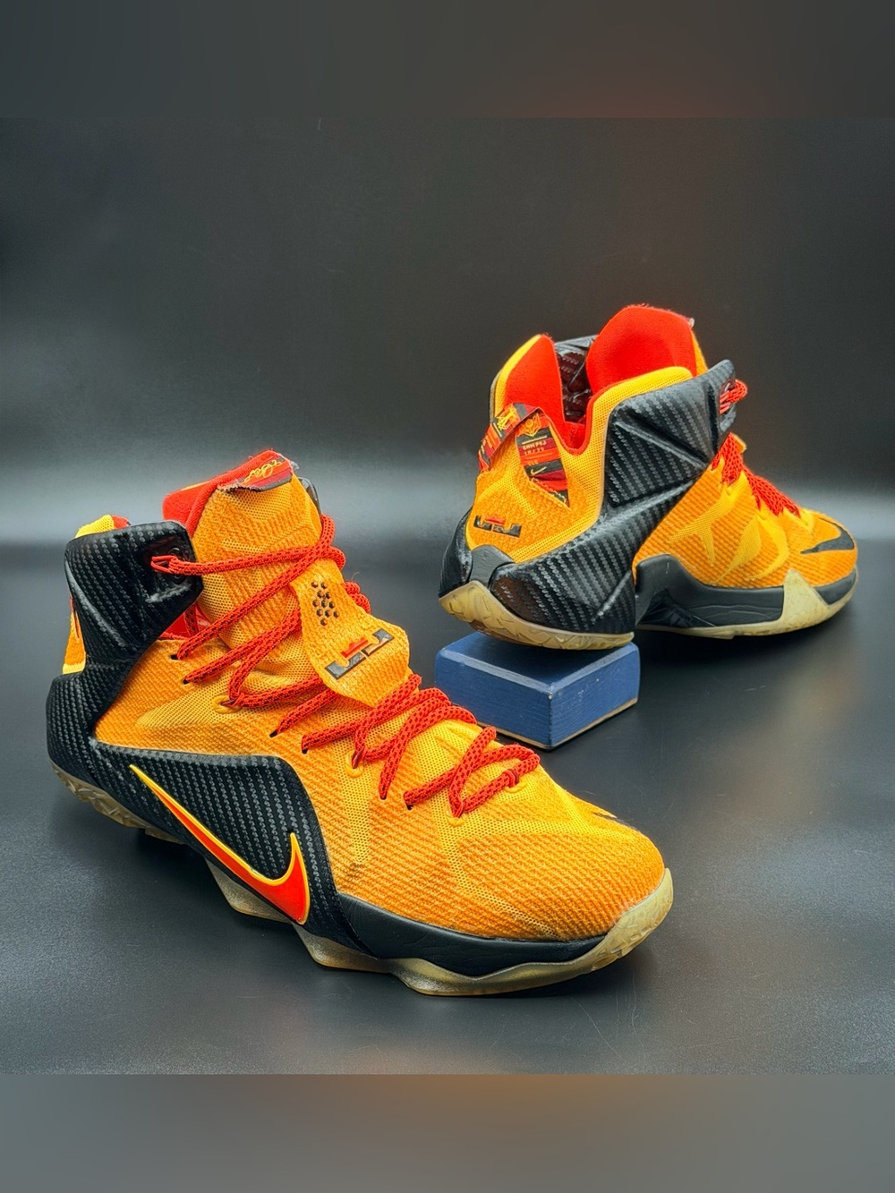 Nike LeBron 12 'CLE' - Picture 6 of 11